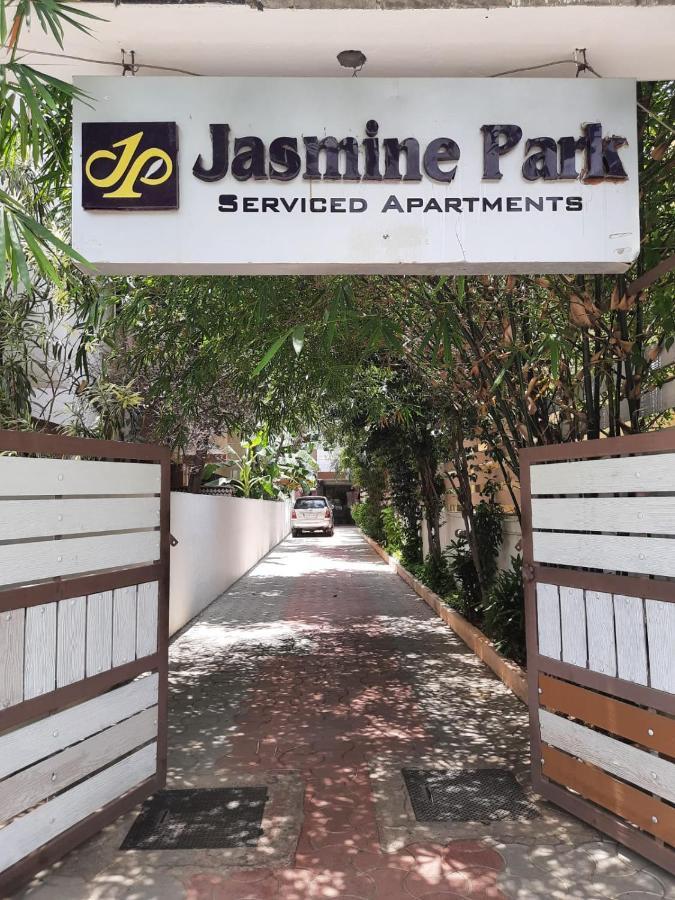 Jasmine Park Aparthotel เชนไน ภายนอก รูปภาพ